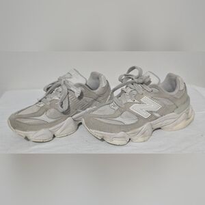 New Balance Kids Sneakers - Light Gray and White